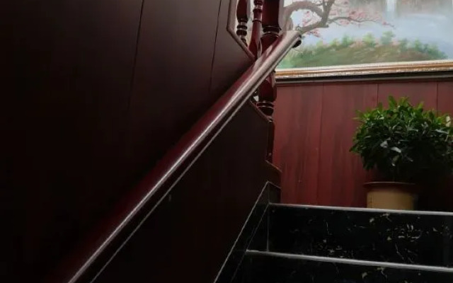 Qinyong Scenic Area Inn