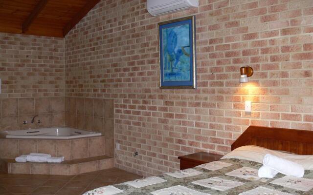 Spring Bay Villas