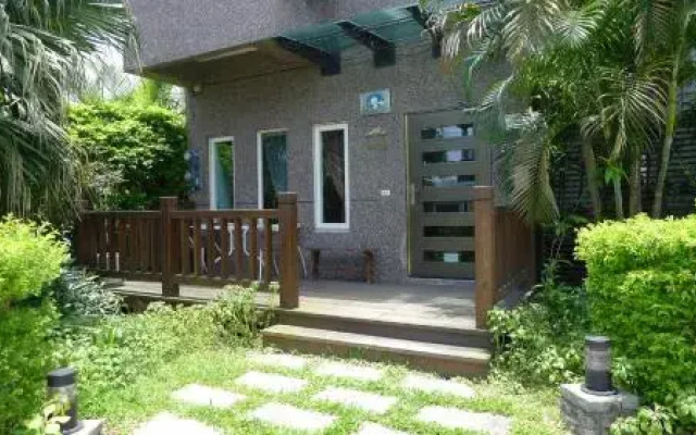 World Art Homestay