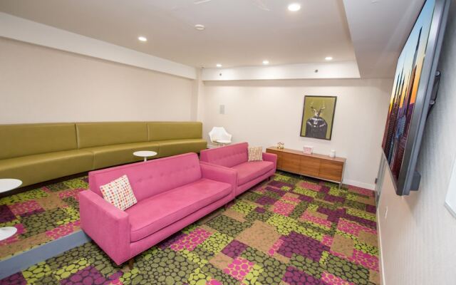 Center City Philly Apartments by NUOVO