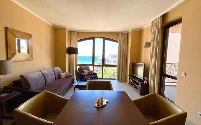 ROYAL BEACH private apartment