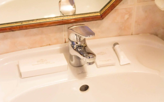 Парк-Отель Май