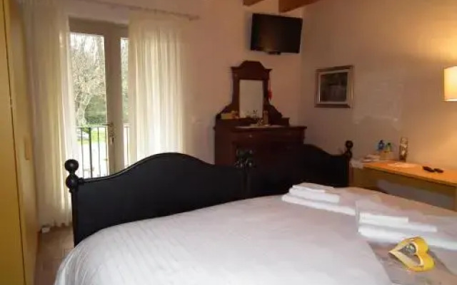 L'isolo B&b And Apartments