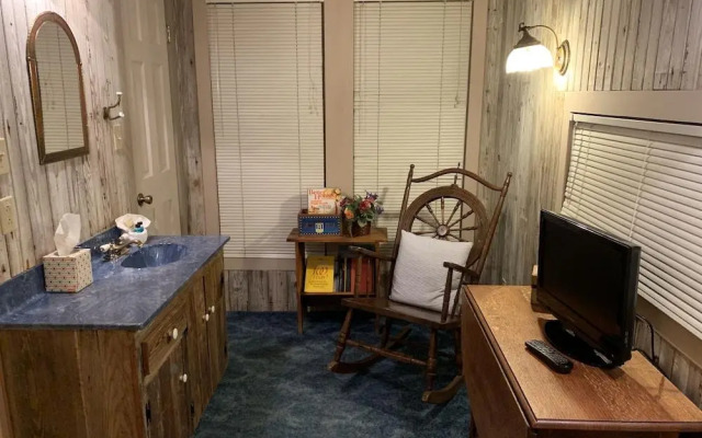 Kuebler Waldrip Haus B&B