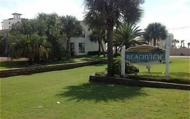 Sea Shell 3 Bedroom Townhouse by RedAwning