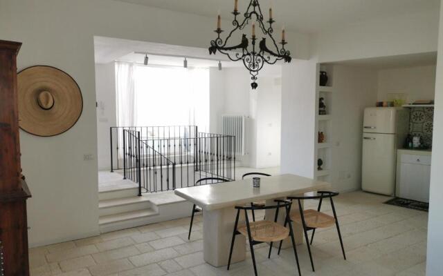 Charming 2 Floor Private House with Terrace