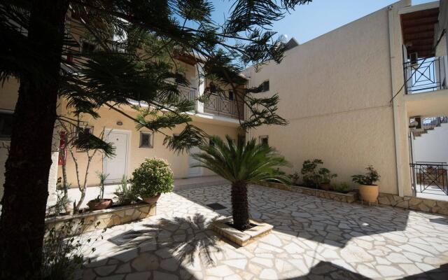 Metaxa Apartments