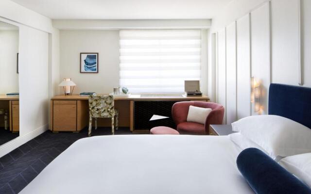 Kimpton Alton Fisherman's Wharf by IHG