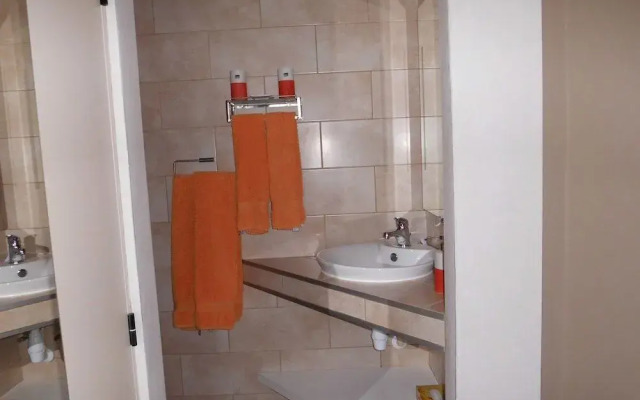 The Protea B&B “ MENIN ROAD”