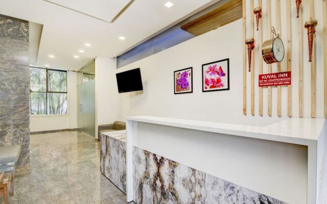 Townhouse OAK Kuval Inn
