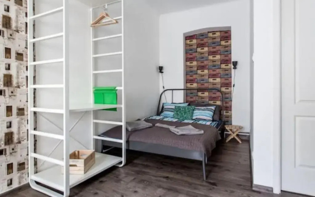 BpR Colorist Apartments