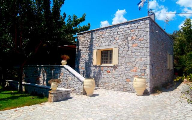 Villa Tzortzakos by Maniland