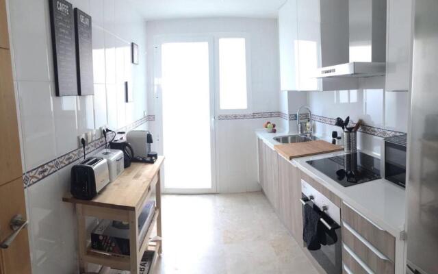 2201-Lovely 2 bedrooms with terrace and pool