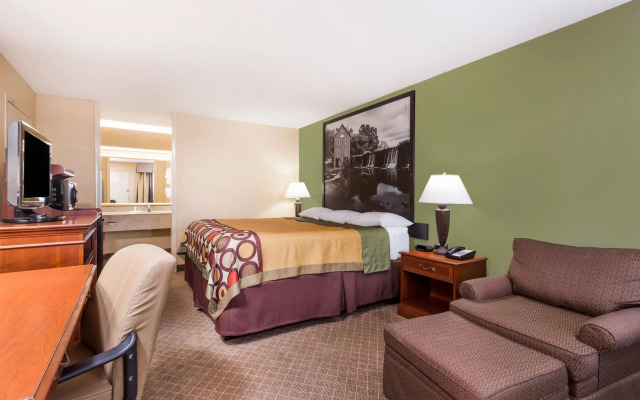 Days Inn By Wyndham Greensboro Nc