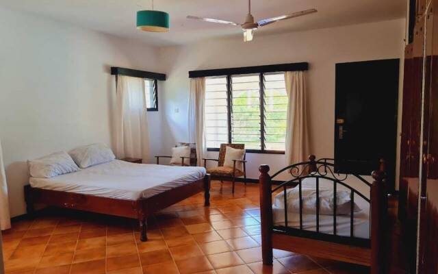 Lux Suites Sanuna Villas Diani