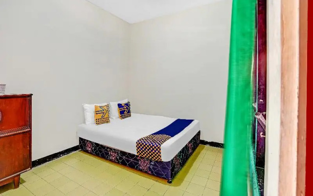 SPOT ON 90098 Anak Mama Guesthouse