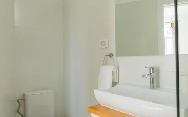 Carmel Market Designed Studio with Balcony