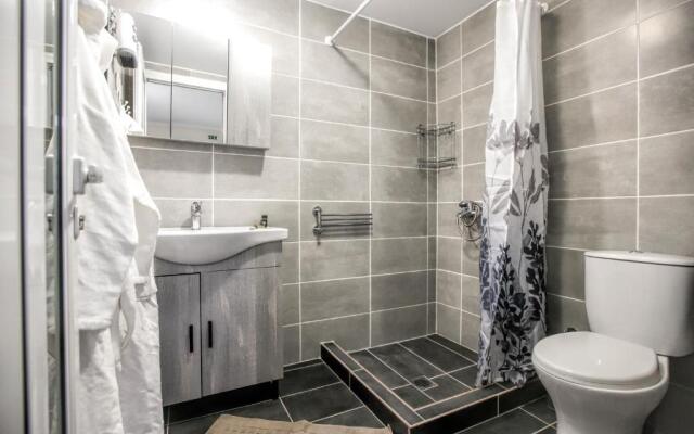 Del Sol #1 Meteora Luxurious Family Suites