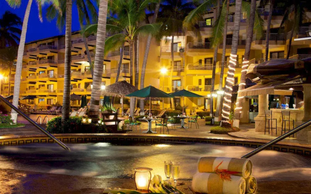 Villa del Palmar Residences