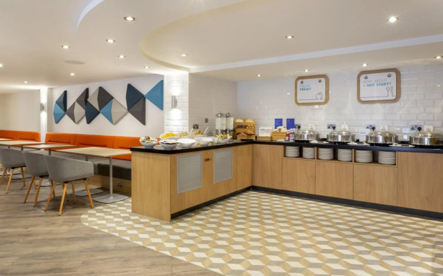 Holiday Inn Express - Edinburgh City Centre by IHG