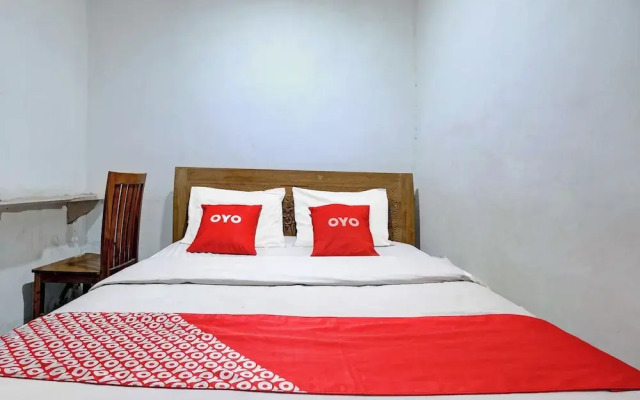 OYO Life 92877 Hotel Rainbow 7296