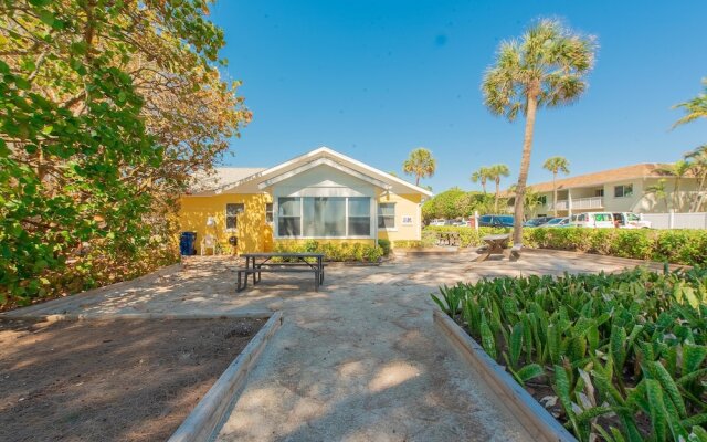 Whispering Waves West Apartment 1