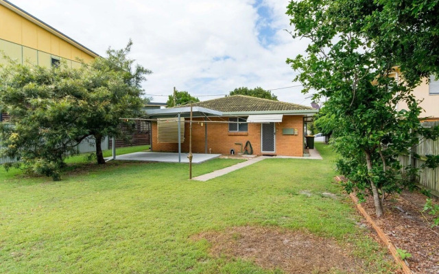 Pet Friendly Cutie - Bonham St, Bongaree