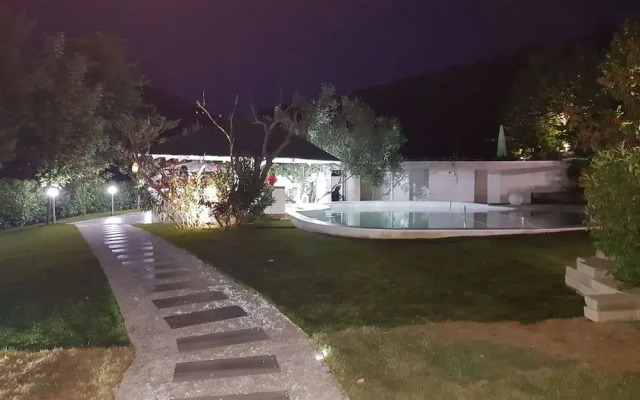 Country House LIsola Che Non C