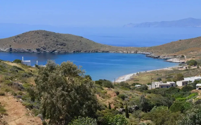 'paraside' Seaside Villa in Delfini Says Netflix