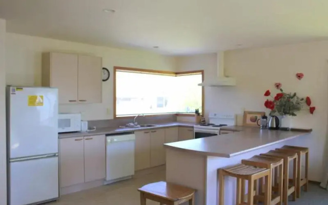 54 Conical Hill Road