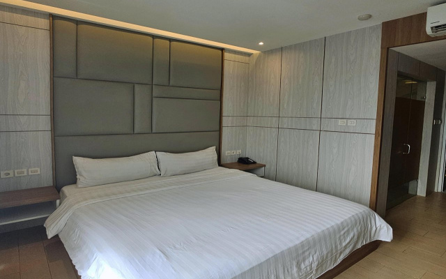 Victory Hotel