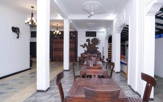 OYO 489 Shirantha Rest