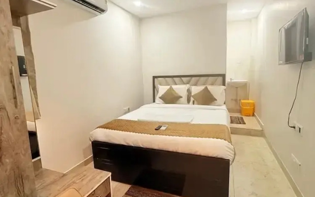 Vaaraahi Hotel