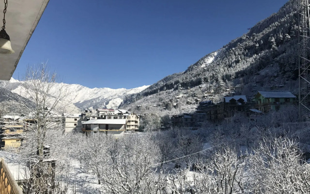 Apple Paradise Manali Hotel
