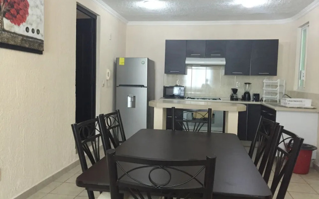 Adamaris Condo Condesa