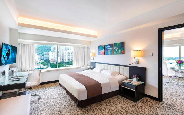 Regal Riverside Hotel