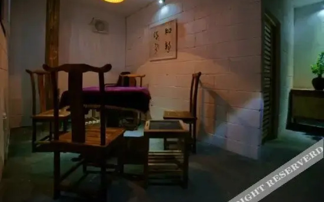 Xiangyu Yangguang Gallery Inn