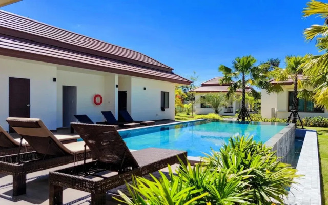 Isan Golf & Adventure Hotel