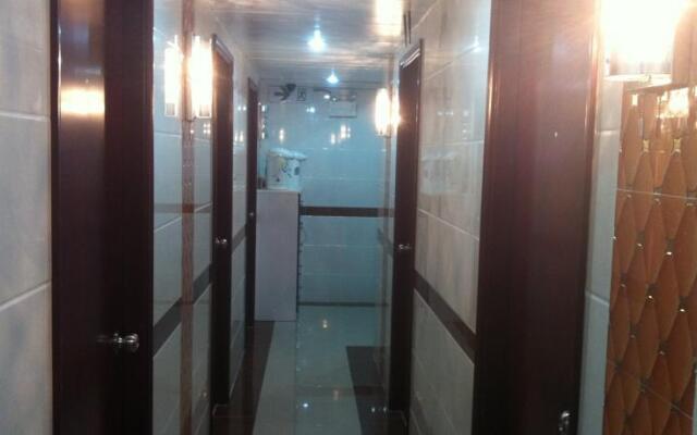 Cosmos Guest House (4/F)