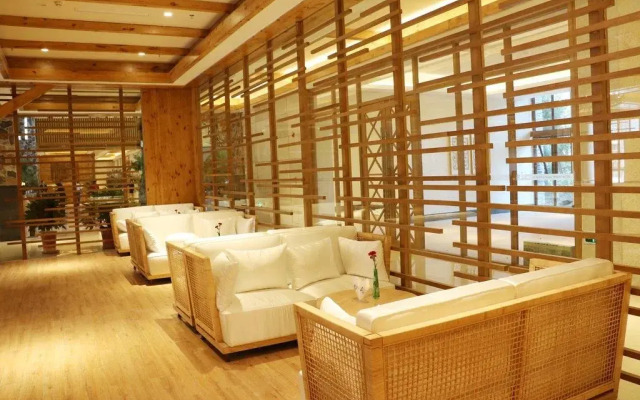 Arcadia International Resort Hotel
