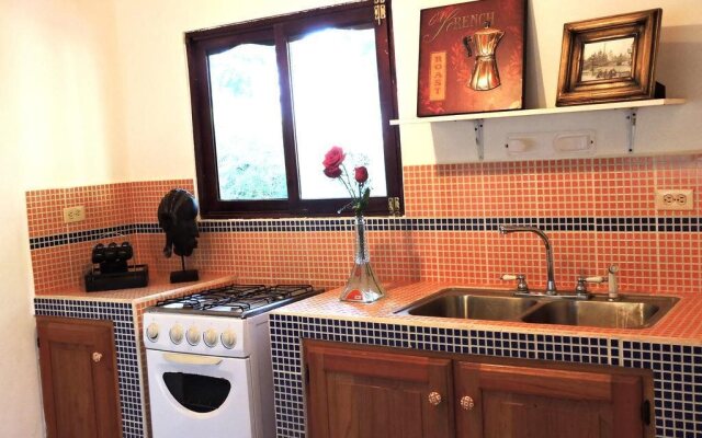 La Petite Maison Cabañas & Hostal