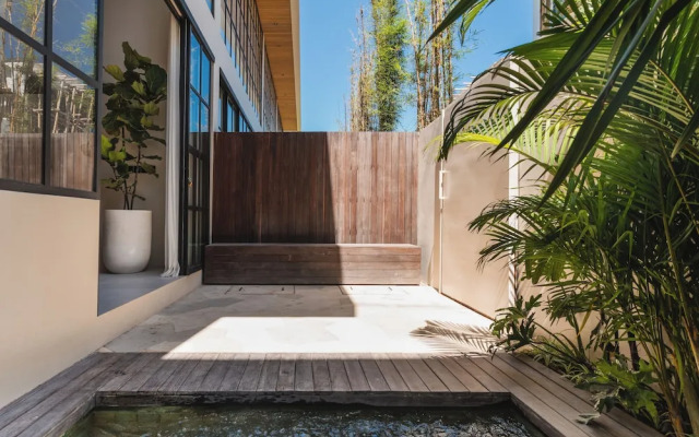 Surf Loft 1 by Alfred in Bali