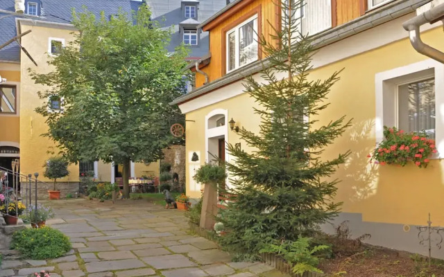Quaint Apartment in Annaberg-buchholz With a View