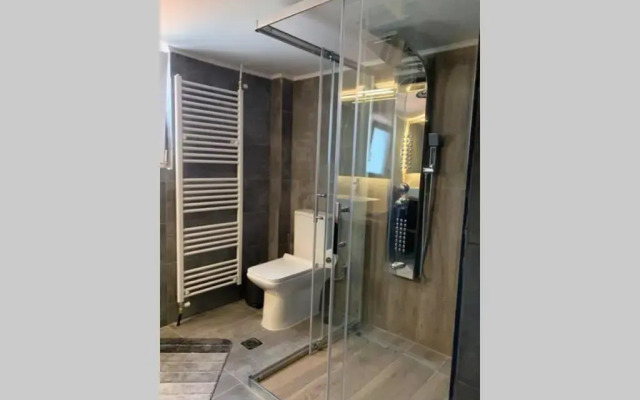 SIMONE LUXURY SUITE, Central Modern Apartment