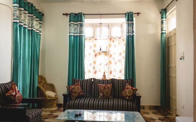 OYO 12394 Home Scenic 3BHK Khanyara Ground