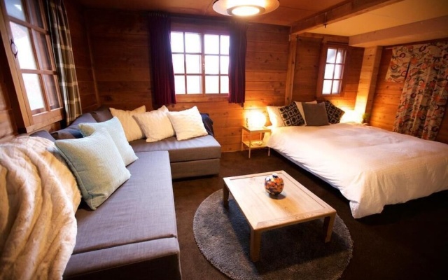 Snowball Chalet at Madarao Mountain – Guest Rooms – Iiyama