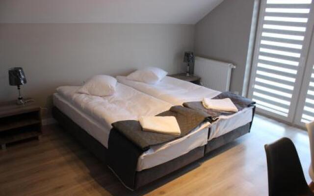 Hotel Pod Strzechą