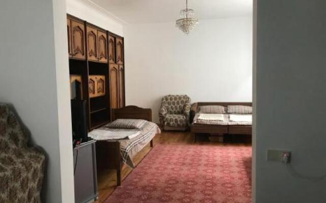 Rezo's Guest House