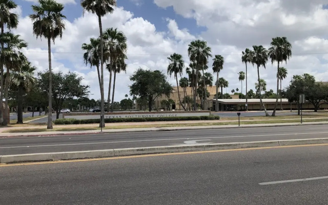 University Inn & Suites