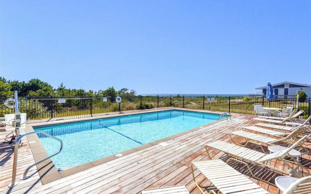 Dune Crest Hotel